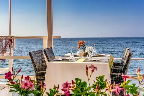 Alia Beach Hotel in Chersonissos — foto 9