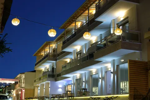 Grand TheoNi Hotel Suites & Spa in Municipal Unit of Apollonioi — foto 20