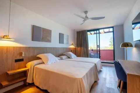 Ohtels Vila Romana in Salou — foto 27