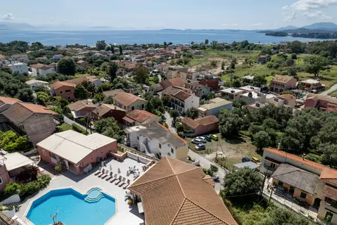 Paradiso Apartments in Ypsos — foto 11