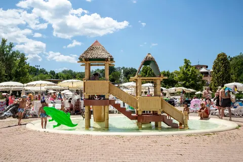 Camping hu Norcenni Girasole Village foto 4