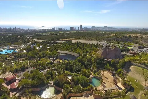 Magic Natura - Animal, Waterpark & Polynesian Lodge Resort in Benidorm — foto 19