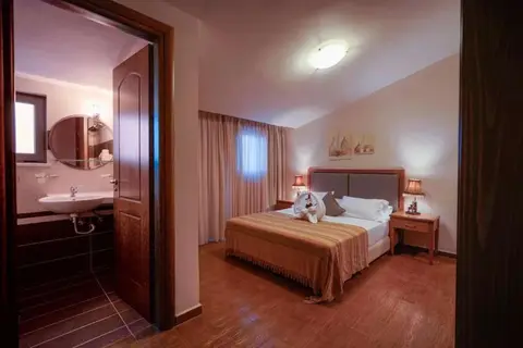 Flamingos Hotel in Chania — foto 9