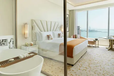 The St. Regis Dubai - The Palm in Aura Skypool, foto 5