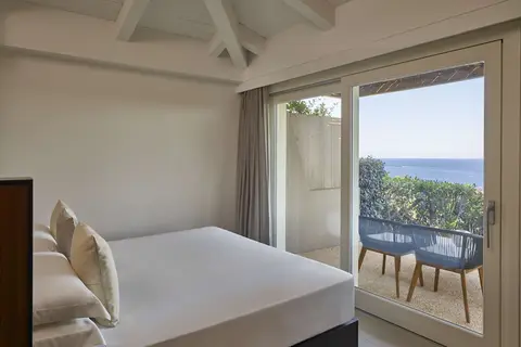 Baia di Chia Resort Sardinia, Curio Collection by Hilton in Domus De Maria, foto 22
