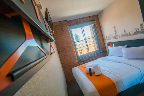 EasyHotel Manchester City Centre in Manchester — foto 14