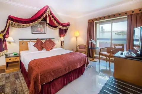 Holiday International Hotel Sharjah in Sharjah — foto 20