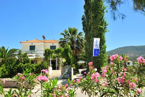 Cavo Christo in Πέτρα — foto 16