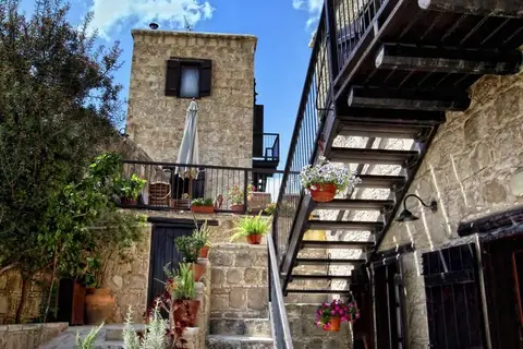 Leonidas Village Houses in Goudi — foto 12