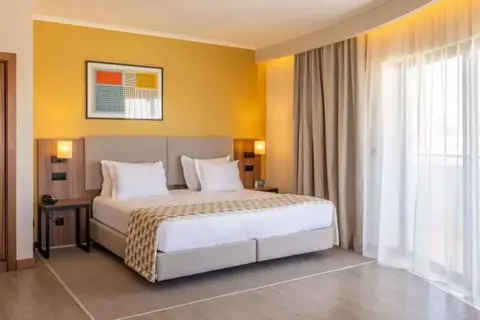 Holiday Inn Algarve Albufeira in Albufeira — foto 13