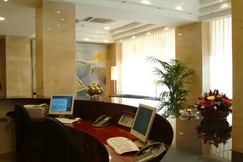 Hotel Gran Legazpi in Madrid — foto 10