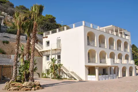Est Hotel in Santa Cesarea Terme — foto 10