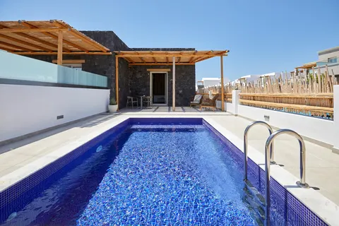 Sea Breeze Santorini in Thira Municipal Unit — foto 10