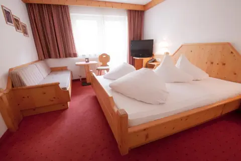 Hotel Alpenfriede in Jerzens — foto 2