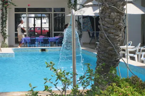 Hôtel Rodes in مزراية — foto 9
