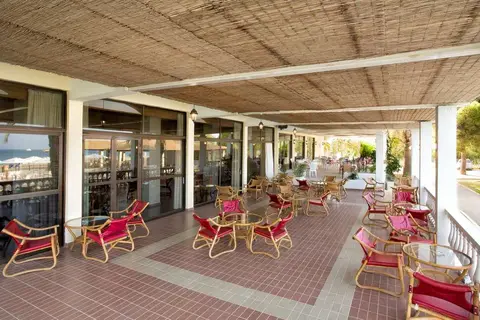 Island Beach Resort & Annex in Δημοτική Ενότητα Λευκιμμαίων — foto 7