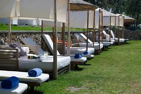 Sunrise Beach Resort in Πεύκοι — foto 23