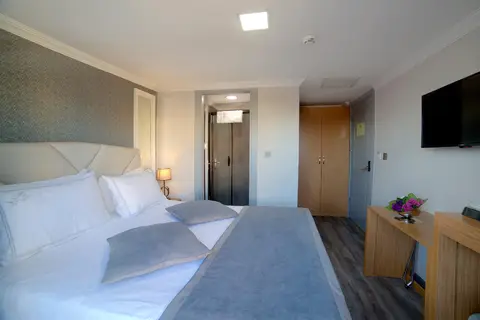 Almina Inn Hotel in Küçükçekmece — foto 15