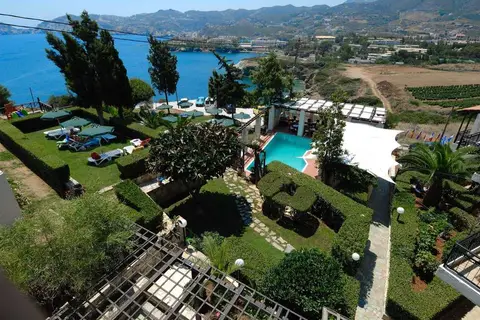 Eva Mare Hotel & Suites in Agia Pelagia — foto 20