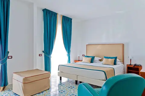Mediterranea Hotel and Convention Center in Salerno — foto 3