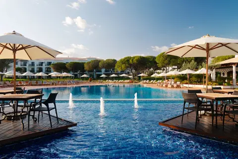 Pine Cliffs Hotel, a Luxury Collection Resort, Algarve in Vilamoura