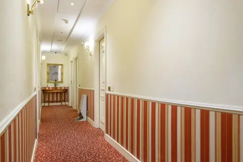 Gambrinus Hotel in Rome — foto 7