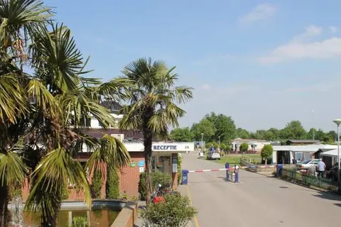 Vakantiepark de Oude Molen foto 2