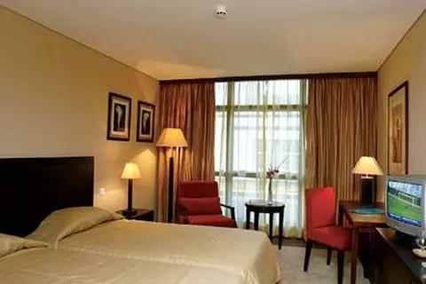 Neat Hotel Avenida in Ponta Delgada — foto 29