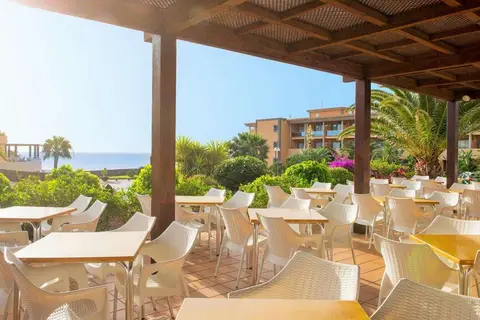 Iberostar Waves Gaviotas Park in Las Gaviotas — foto 9
