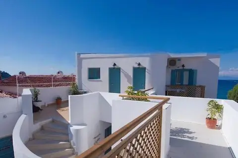 Fly & Go Little Blue Doors Studios in Δημοτική Ενότητα Βαθέος — foto 4