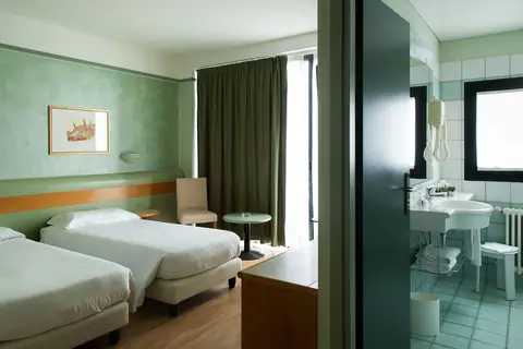 Hotel Leonardo Da Vinci - Erba in Erba, foto 8