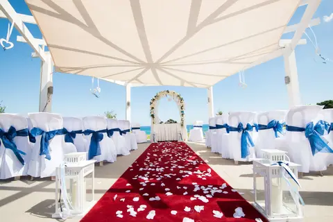 Pernera Beach Hotel in Παραλίμνι — foto 11