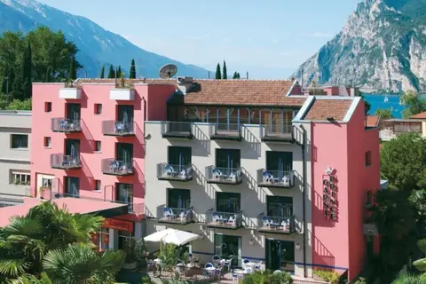 Hi Hotels Riva in Riva del Garda