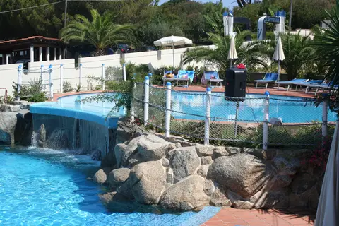 Hotel Scoglio del Leone in Zambrone — foto 3
