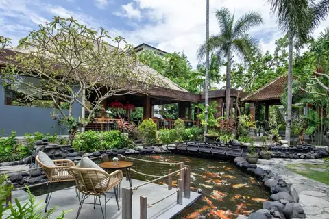 Tonys Villas & Resort in Kuta — foto 27