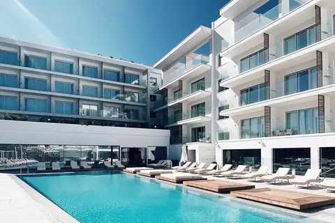 AT Herbal Hotel in Παραλίμνι