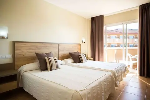 Ohtels La Hacienda in Vila-seca — foto 4