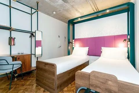 YOTEL Manchester Deansgate in Manchester — foto 6