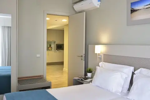 Aqualuz Lagos by The Editory in Lagos — foto 9