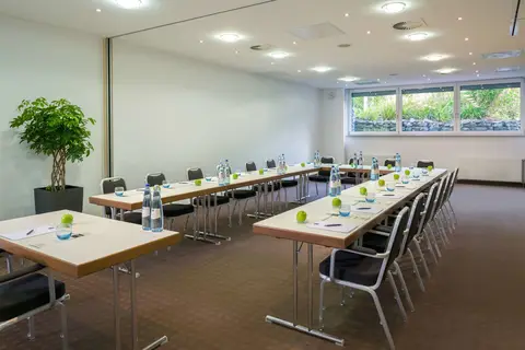 Essential by Dorint Hotel Köln-Junkersdorf in Keulen — foto 11