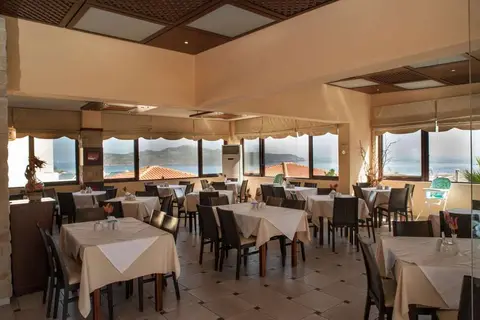 Theo Hotel Agia Marina in Κάτω Σταλός — foto 13