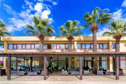 Royal Beach Club Hotel in Menderes — foto 6
