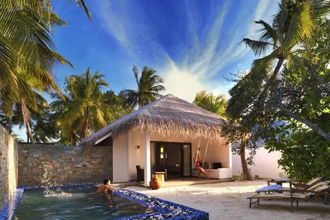 Cocoon Maldives Resort in އޮޅުވެލިފުށި — foto 2