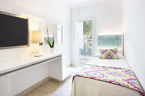 Hotel Grupotel Ibiza Beach Resort - adults only in Sant Joan de Labritja — foto 14