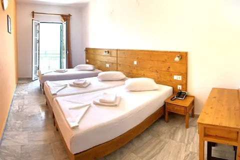 Mykali Bay in Municipal Unit of Pythagoreio — foto 8