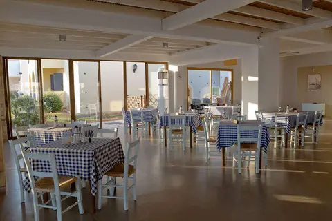 Kefalos Beach Tourist Village in Paphos — foto 4