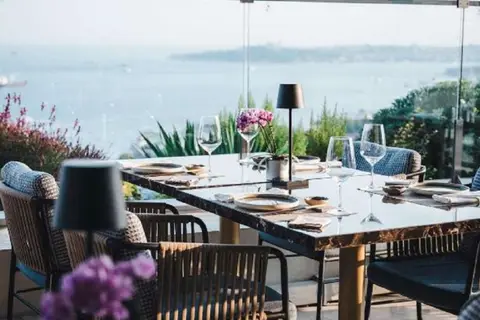 Conrad Istanbul Bosphorus in İstanbul — foto 12