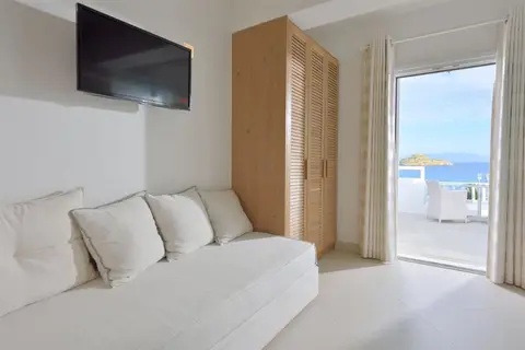 Petinos Hotel in Πλατύς Γιαλός — foto 20