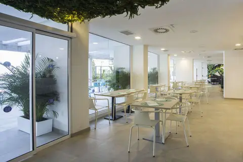 Hotel Benalmadena Beach in Benalmádena — foto 20