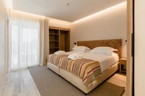 Sleep & Nature Hotel in Lavre — foto 4